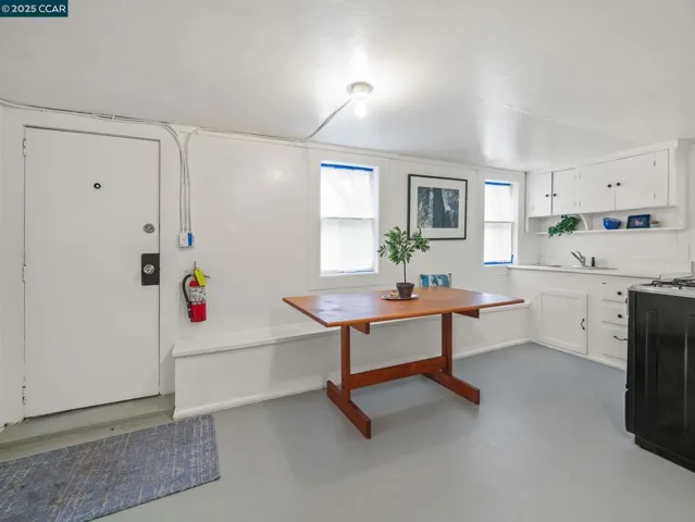 2154 Encinal Ave, Alameda, California 94501