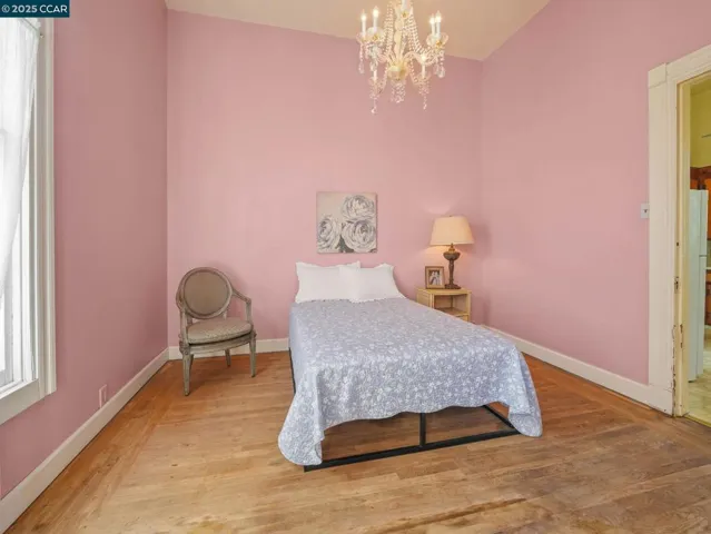2154 Encinal Ave, Alameda, California 94501
