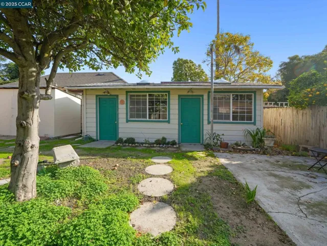 2154 Encinal Ave, Alameda, California 94501
