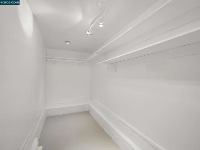 2154 Encinal Ave, Alameda, California 94501