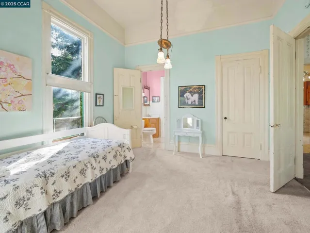 2154 Encinal Ave, Alameda, California 94501