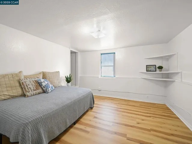 2154 Encinal Ave, Alameda, California 94501