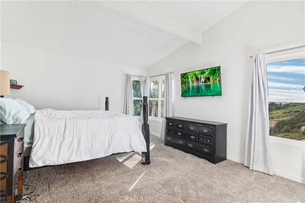 8303 Whispering Tree, Jurupa Valley, California 92509 home-pic-24