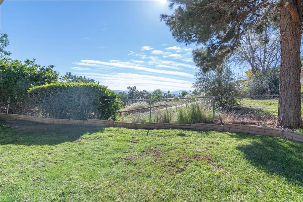 8303 Whispering Tree, Jurupa Valley, California 92509 home-pic-38