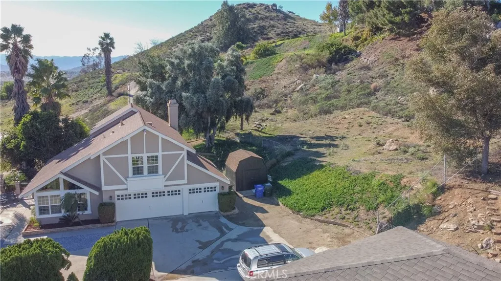 8303 Whispering Tree, Jurupa Valley, California 92509 home-pic-7