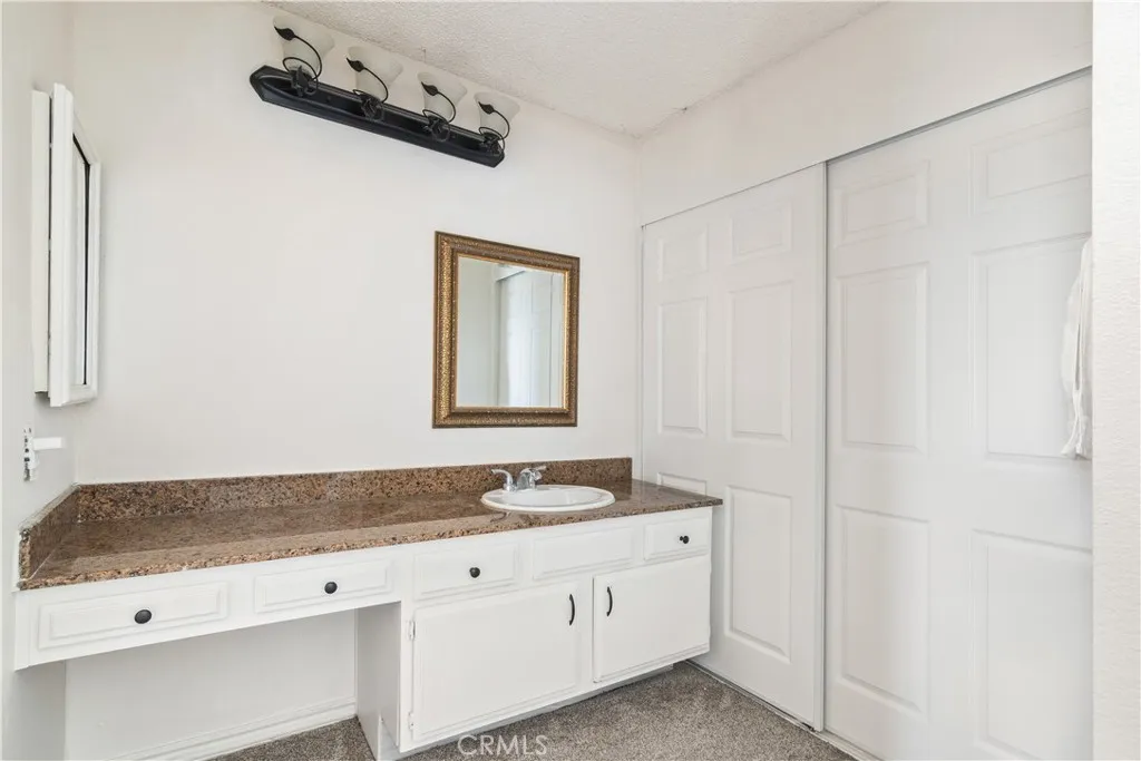 8303 Whispering Tree, Jurupa Valley, California 92509 home-pic-20