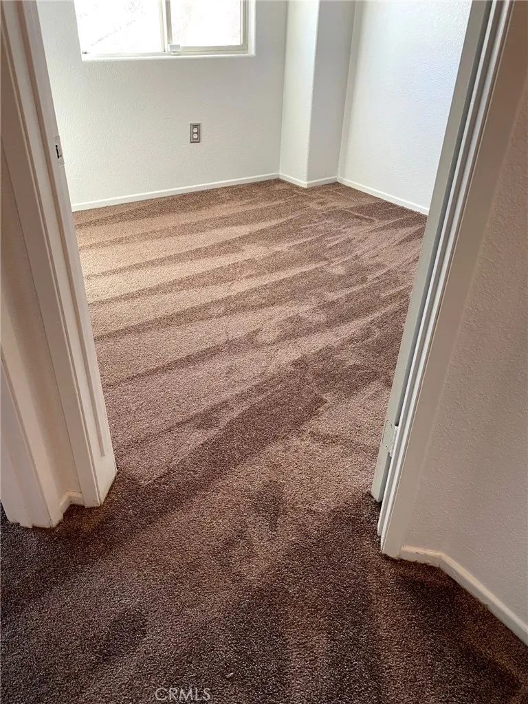 38708 Larkin, Palmdale, California 93550 home-pic-4