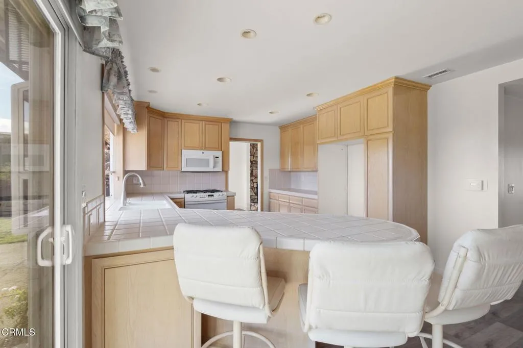 1020 Via Cielito, Ventura, California 93003 home-pic-19