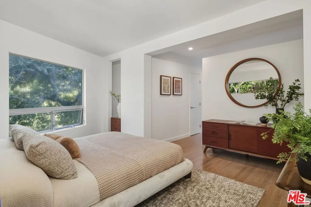 3711 Fredonia Drive, Los Angeles, California 90068 home-pic-29