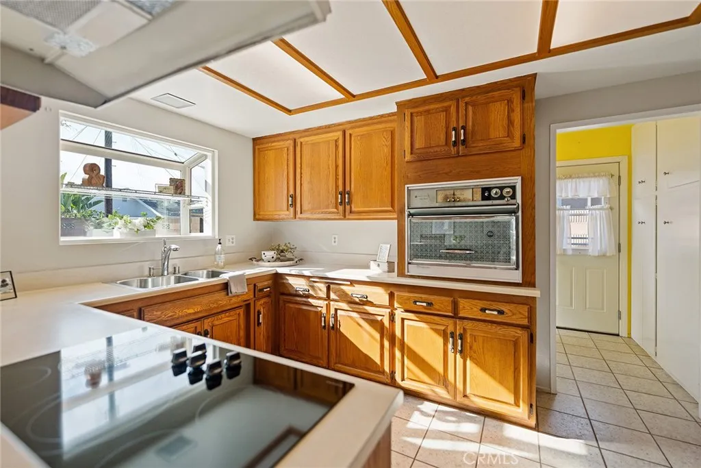 12162 Quartz, Garden Grove, California 92843 home-pic-11