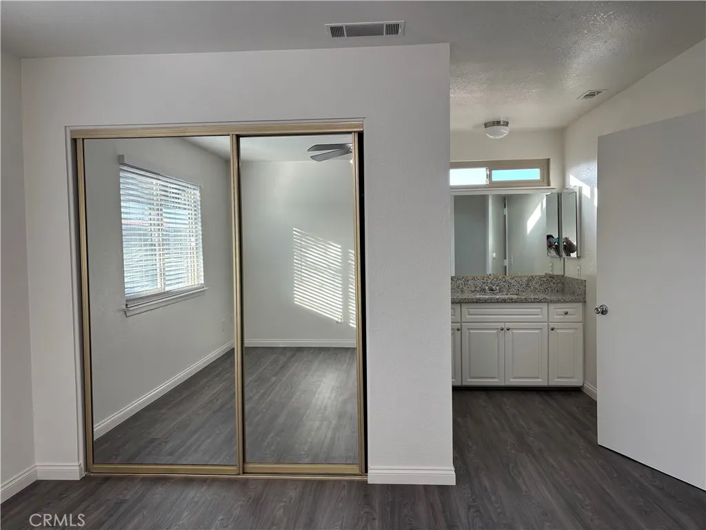 15137 Luna Road, Victorville, California 92392 home-pic-7