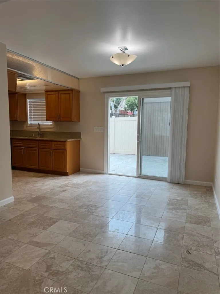 1115 Clark Street, Riverside, California 92501 home-pic-6