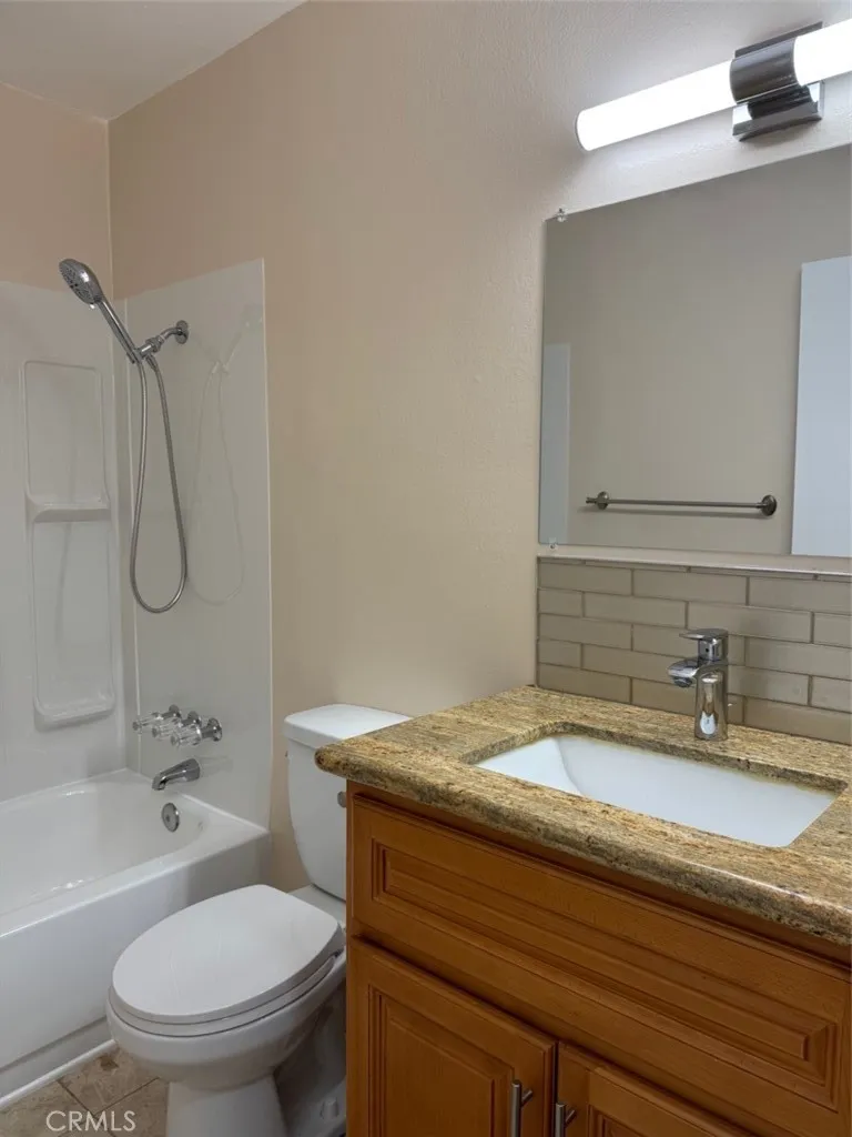 1115 Clark Street, Riverside, California 92501 home-pic-15