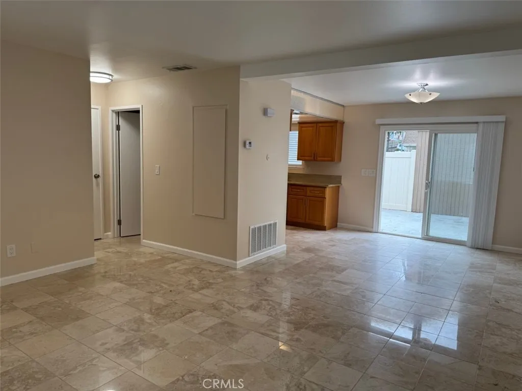 1115 Clark Street, Riverside, California 92501 home-pic-2