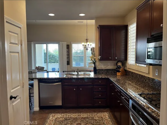 2 full size pantries