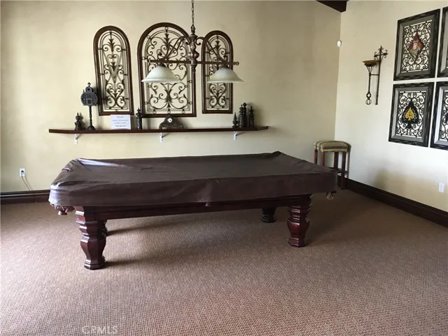 Pooltable in clubhouse