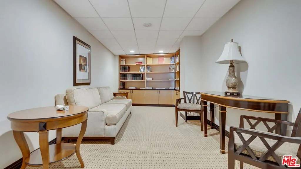 100 S Doheny Drive 705, Los Angeles, California 90048 home-pic-31