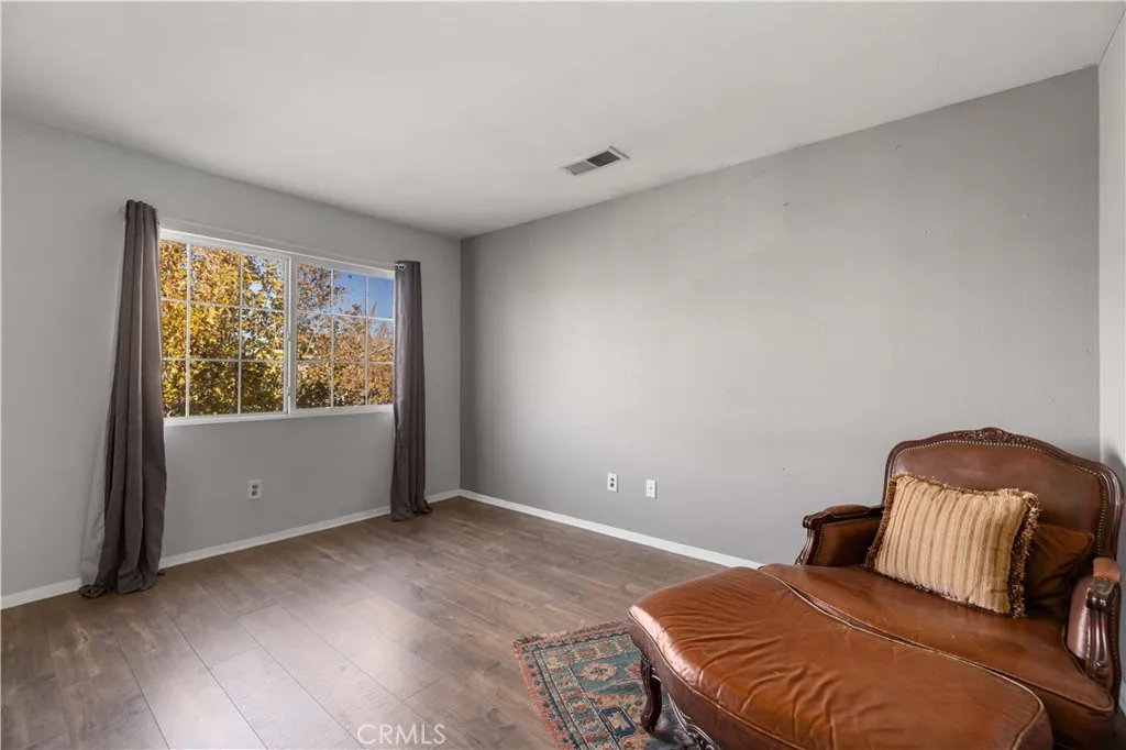 3734 Las Palmas, Palmdale, California 93550 home-pic-19