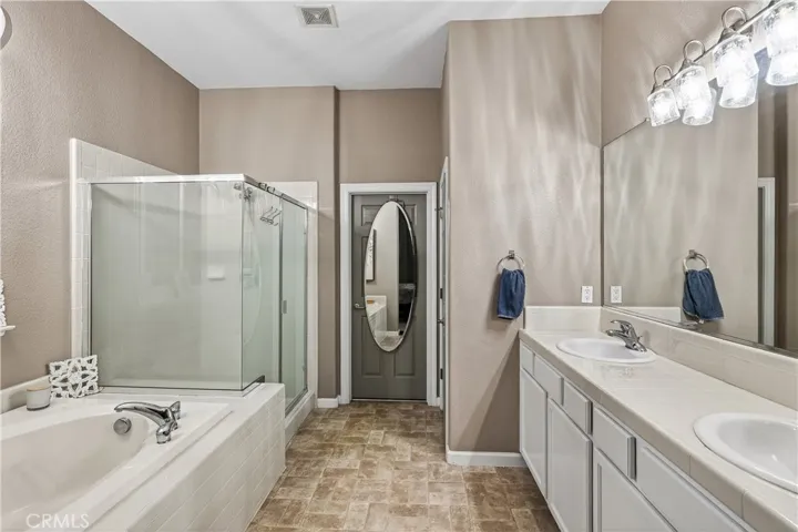 851 Alabaster Court, Atwater, California 95301