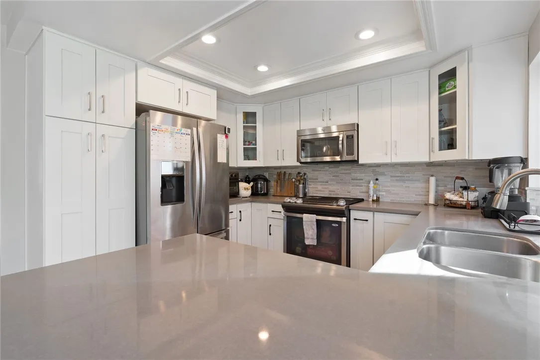 576 N Clemson Drive 114, Anaheim, California 92801 home-pic-6