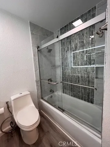 Main Bathroom En Suite