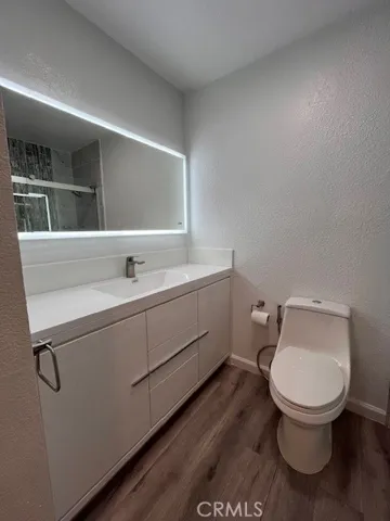 Main Bathroom Vanity