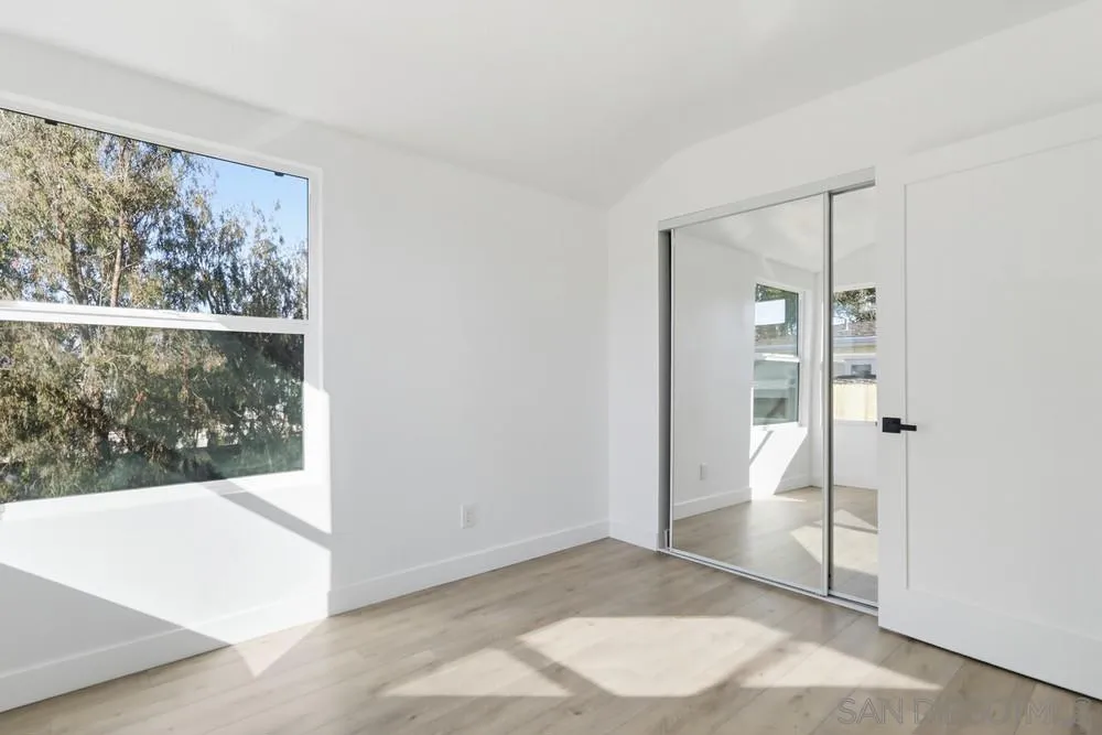 2537 E E 13th St, National City, California 91950 home-pic-30
