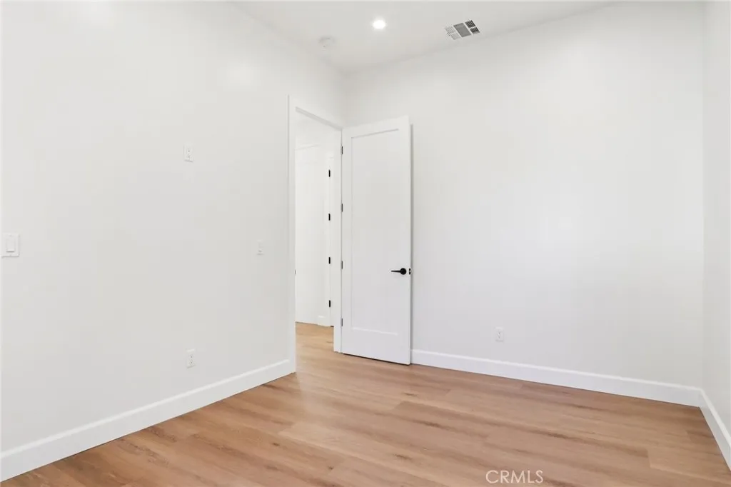 14931 Vose Street, Van Nuys, California 91405 home-pic-46