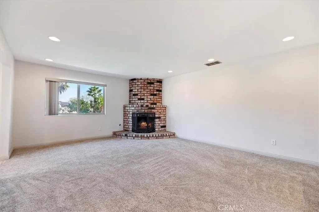 5470 Manline, Jurupa Valley, California 91752 home-pic-3