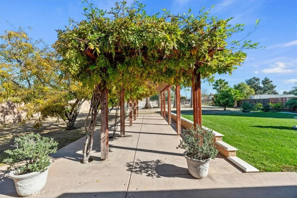 5470 Manline, Jurupa Valley, California 91752 home-pic-21