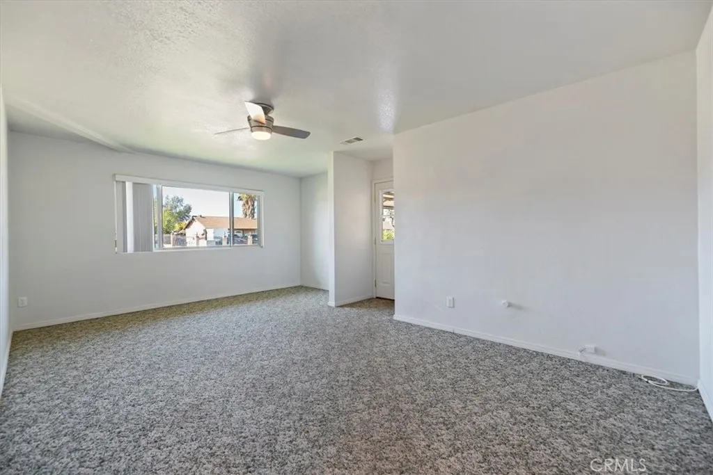 5470 Manline, Jurupa Valley, California 91752 home-pic-9
