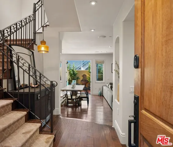 941 11th Street 2, Santa Monica, California 90403