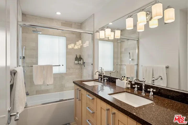 941 11th Street 2, Santa Monica, California 90403
