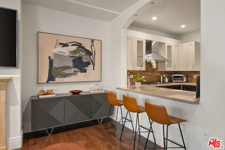 941 11th Street 2, Santa Monica, California 90403