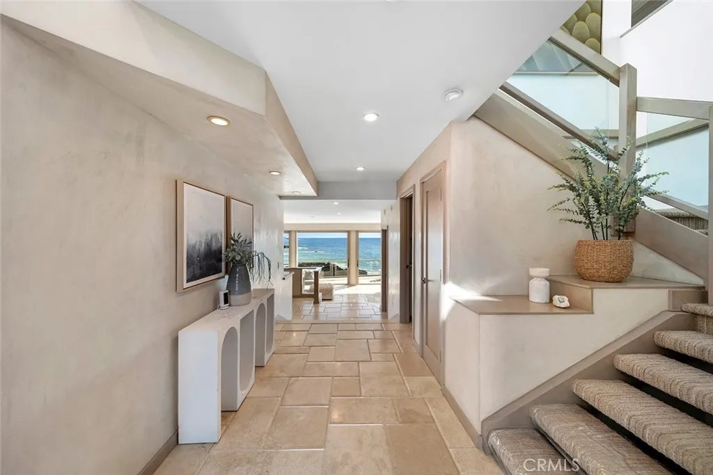 1907 Ocean Way, Laguna Beach, California 92651 home-pic-28