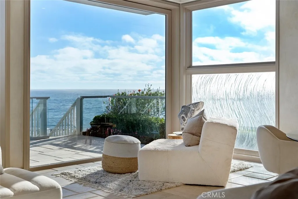 1907 Ocean Way, Laguna Beach, California 92651 home-pic-13