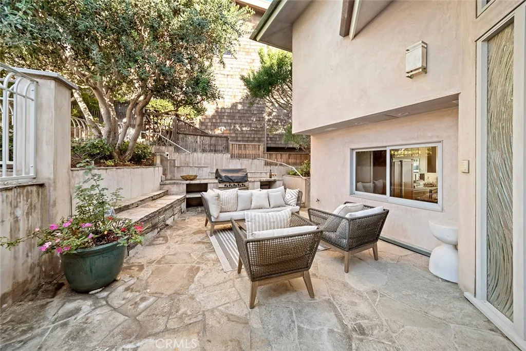 1907 Ocean Way, Laguna Beach, California 92651 home-pic-43