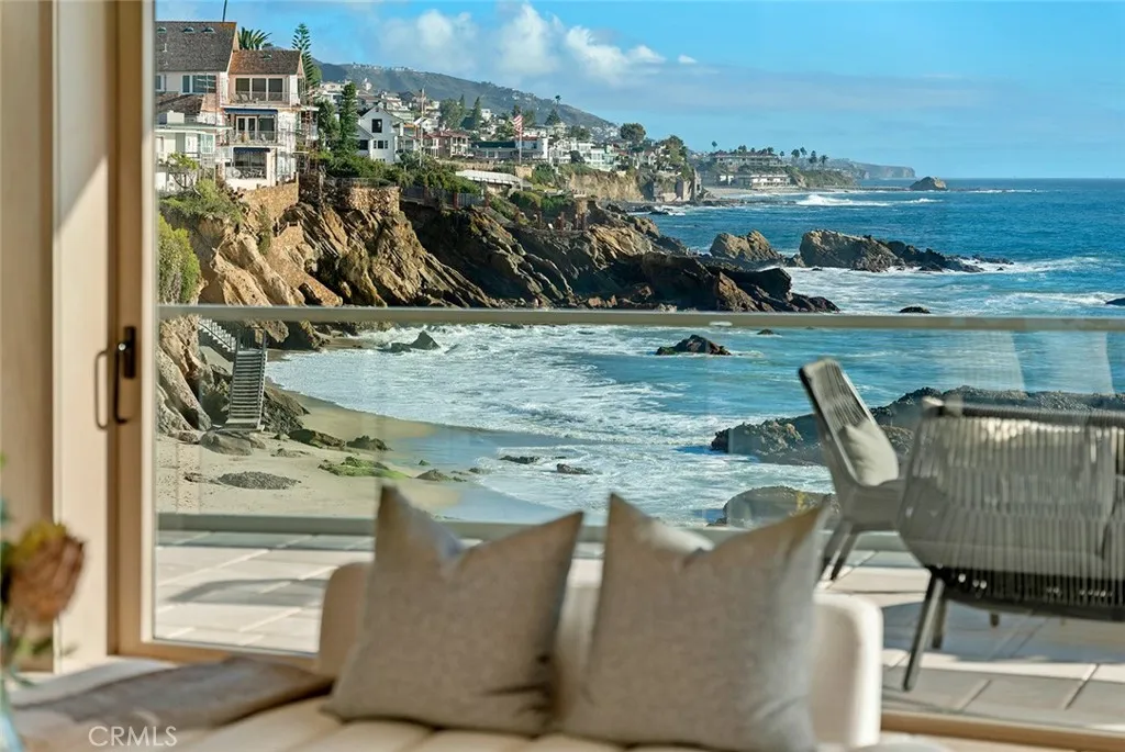 1907 Ocean Way, Laguna Beach, California 92651 home-pic-12
