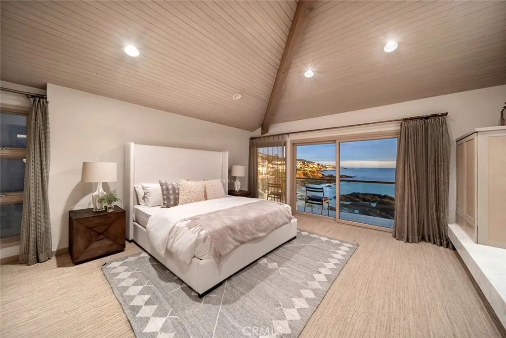 1907 Ocean Way, Laguna Beach, California 92651 home-pic-25