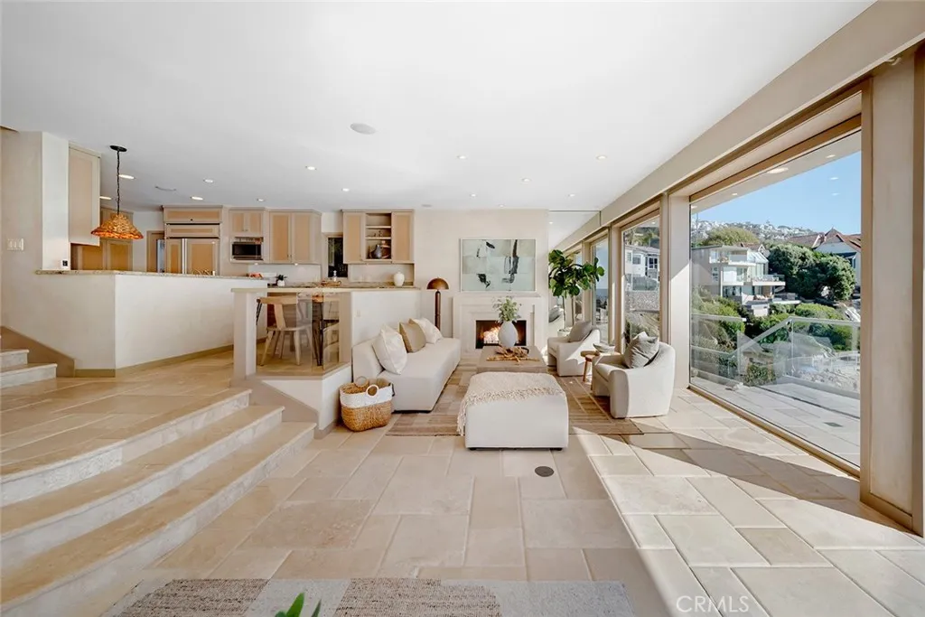1907 Ocean Way, Laguna Beach, California 92651 home-pic-38