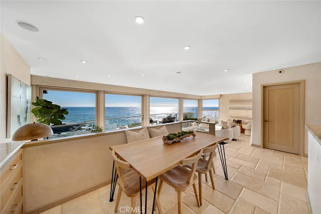 1907 Ocean Way, Laguna Beach, California 92651 home-pic-10