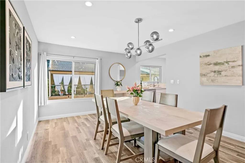 1881 Alpha Road 8, Glendale, California 91208 home-pic-15