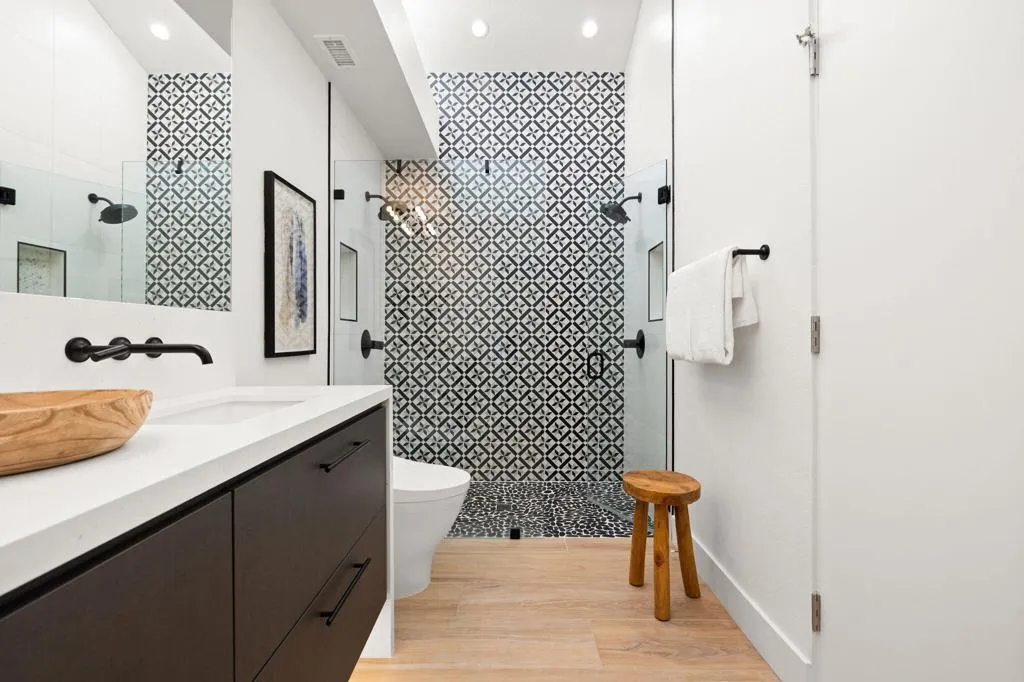 47 N Kavenish Drive, Rancho Mirage, California 92270 home-pic-35