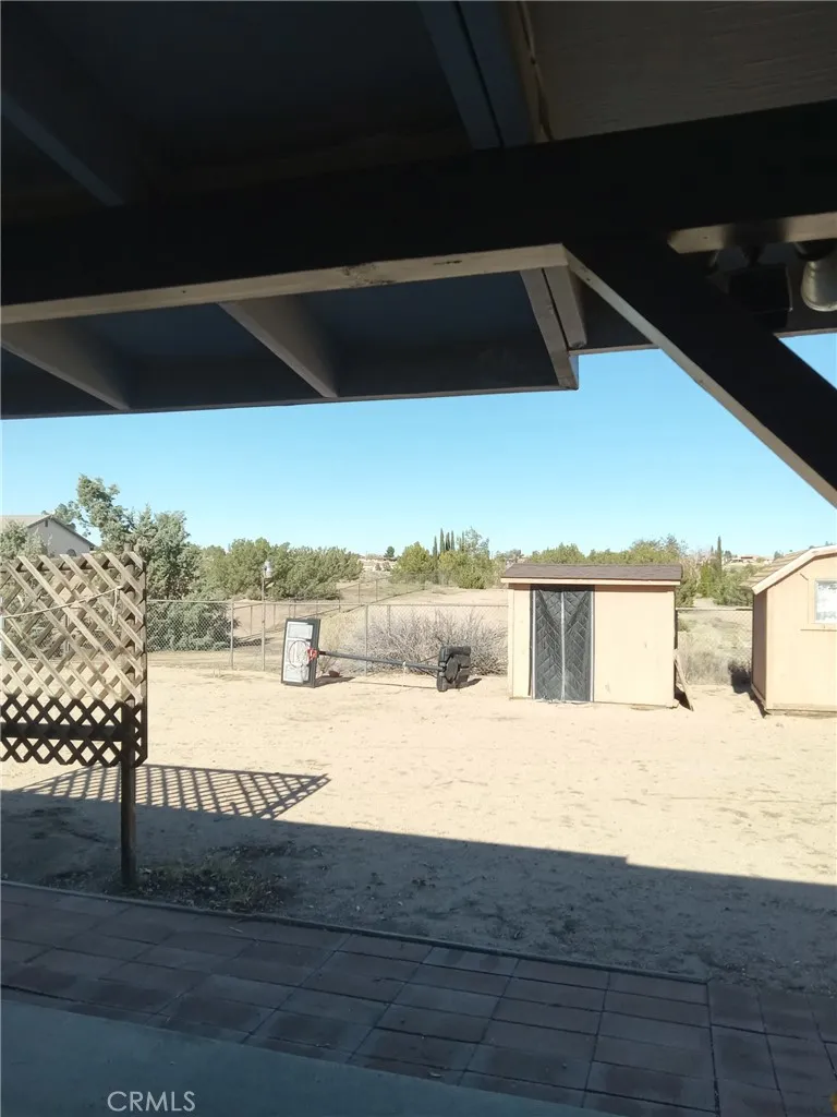 18102 Hinton Street, Hesperia, California 92345 home-pic-18