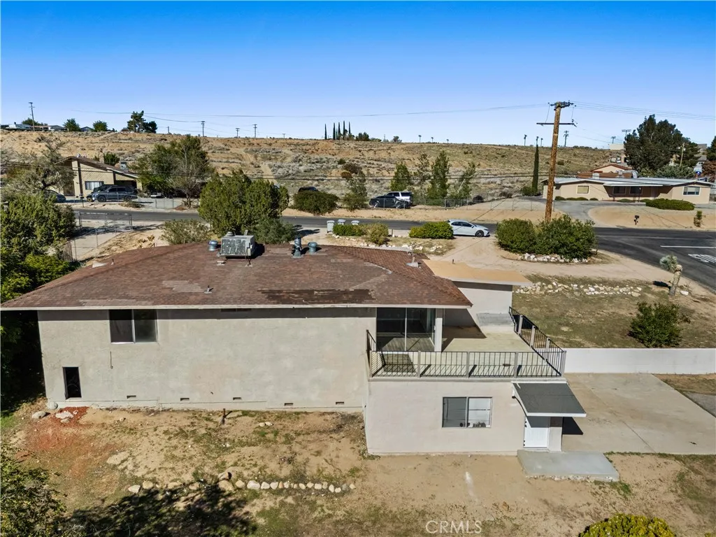 8405 Buckthorn, Hesperia, California 92345 home-pic-3