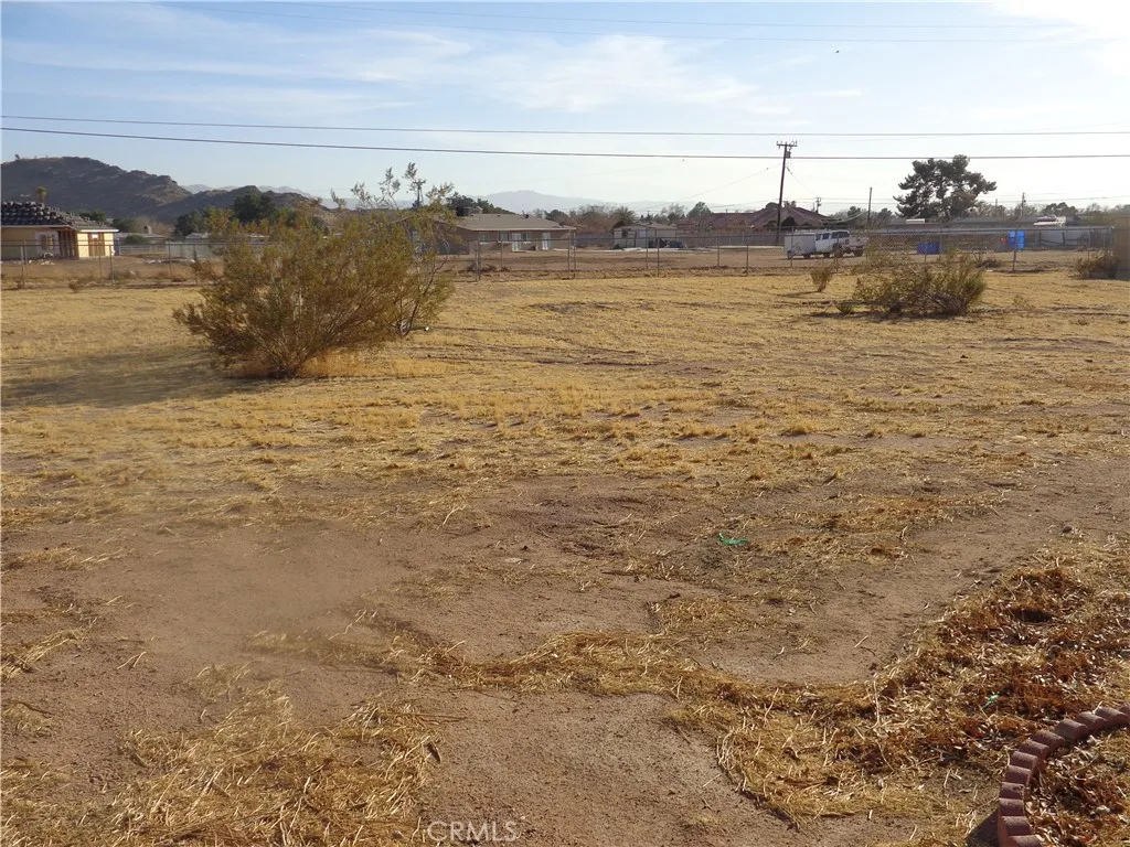 19993 Rimrock, Apple Valley, California 92307 home-pic-21