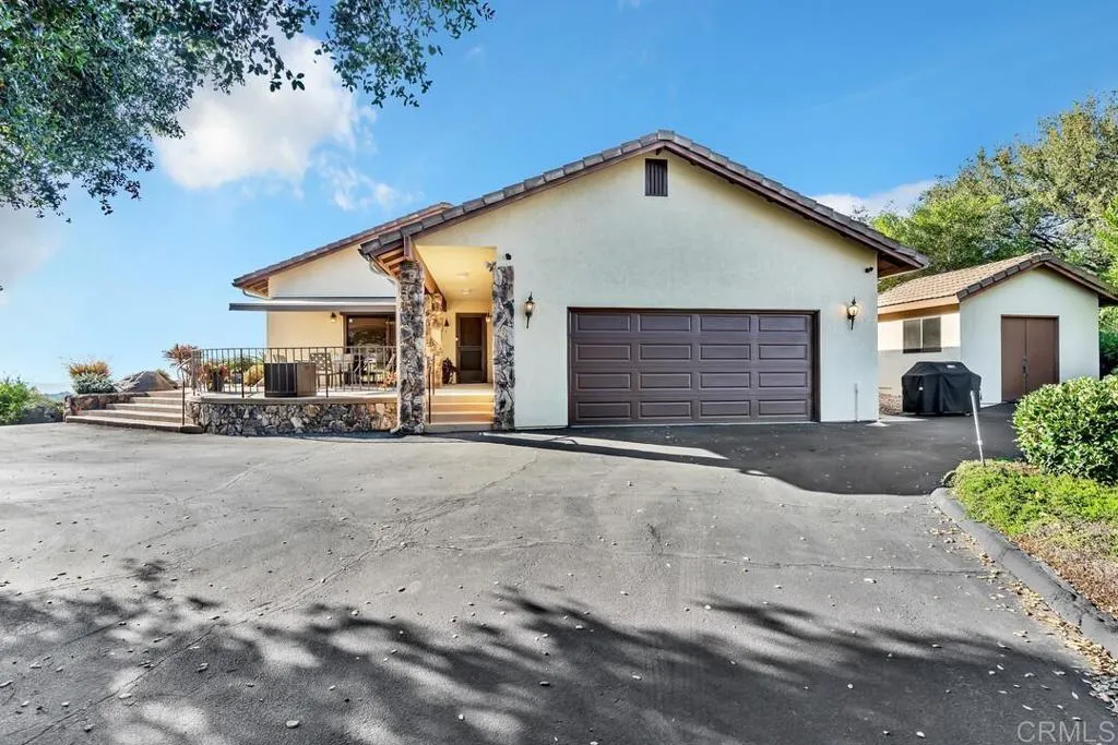 2302 Shaylene Way, Alpine, California 91901 home-pic-33