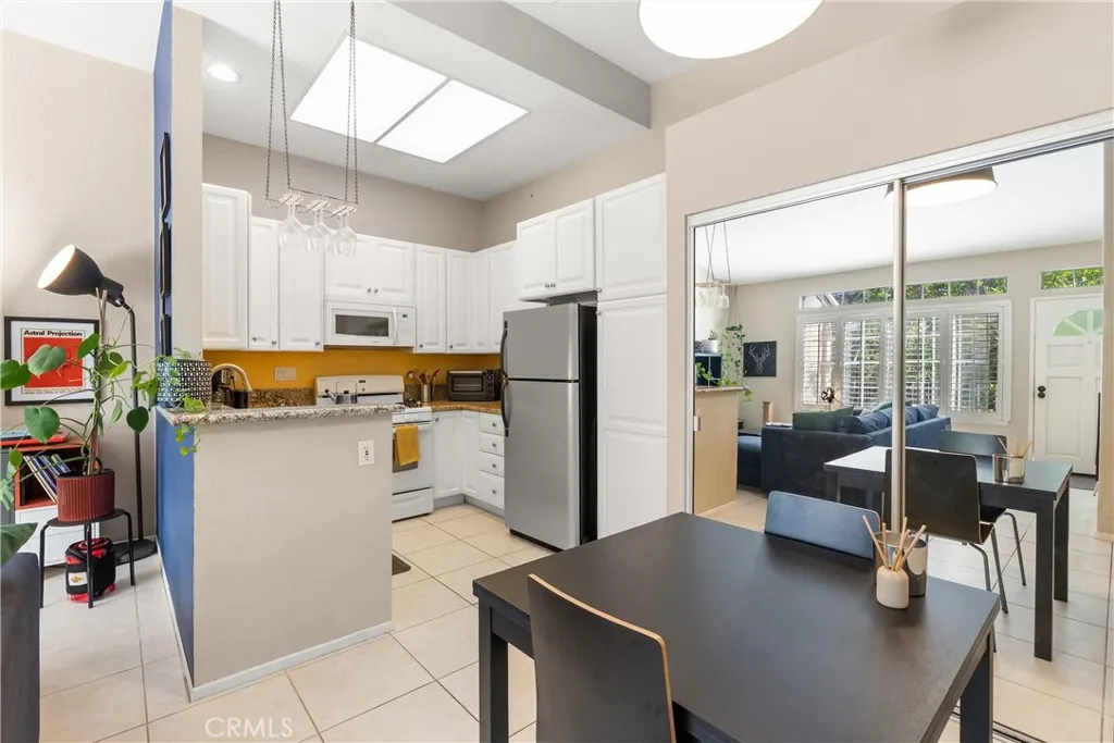 27 Castano, Rancho Santa Margarita, California 92688 home-pic-8