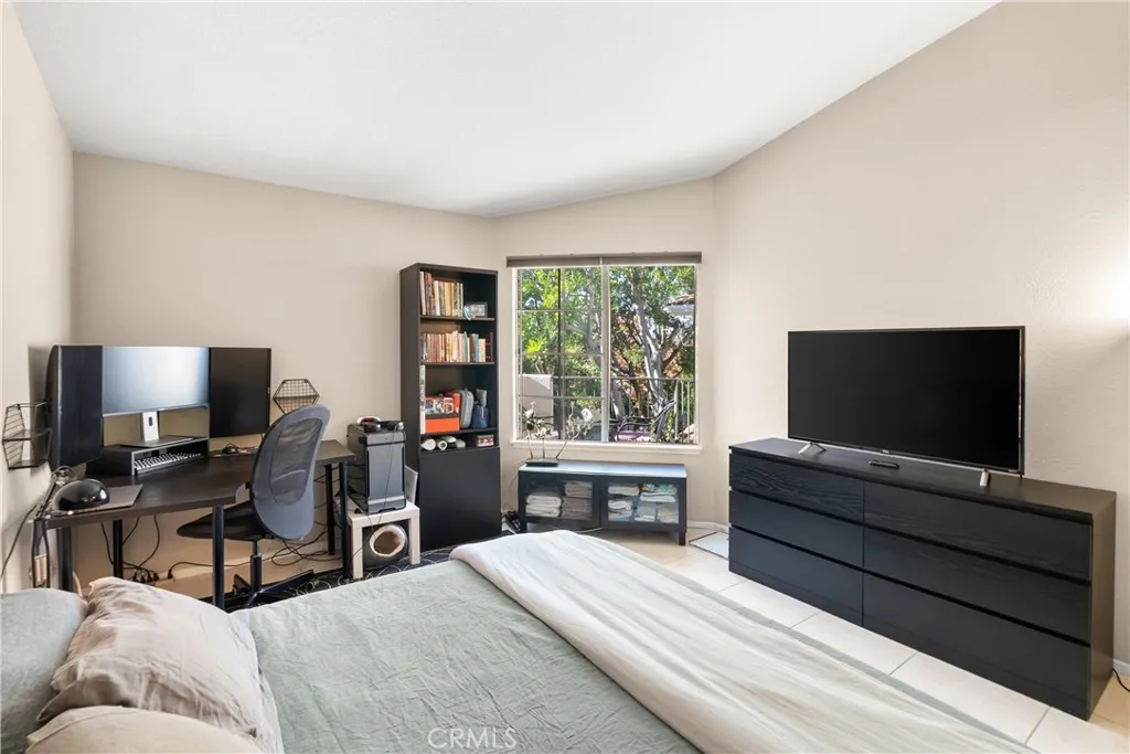 27 Castano, Rancho Santa Margarita, California 92688 home-pic-14