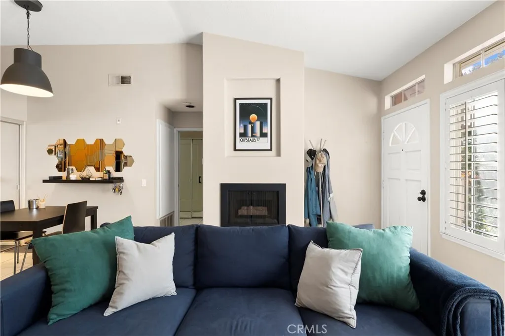 27 Castano, Rancho Santa Margarita, California 92688 home-pic-6